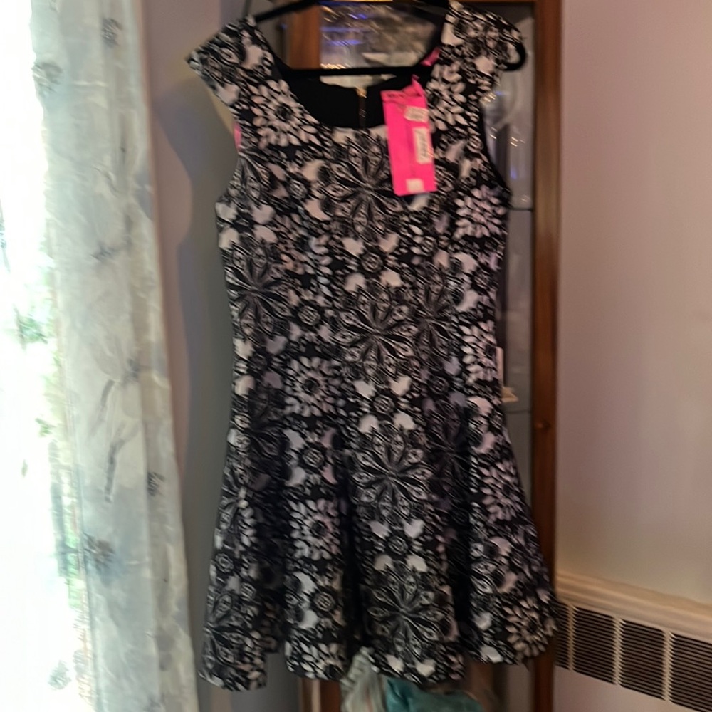 Betsey Johnson size 8 knee length dress. Black/grey. Never worn